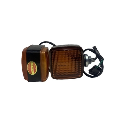 Z8610-12000 Đèn đầu phổ quát 12-24V Đèn quay cho xe nâng Mô hình CPC D 10-100